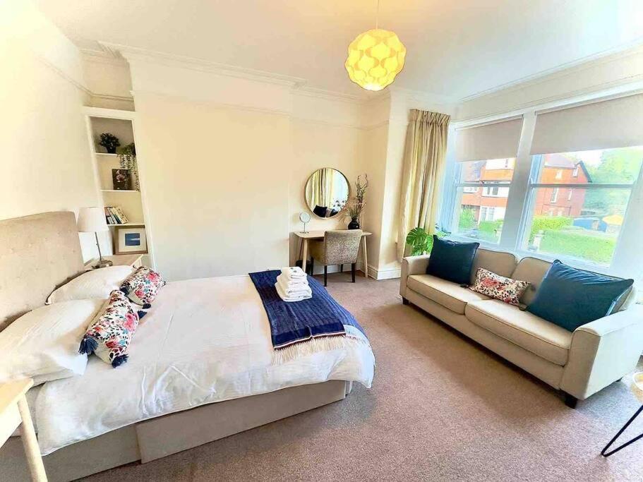 Spacious & Bright 3 Bed Harrogate Apartment 外观 照片